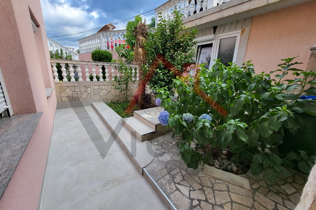 CRIKVENICA - Appartamento di 79 m2 con vista mare