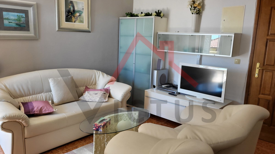 CRIKVENICA - 2S+DB, stan 250 m od mora, 47 m2