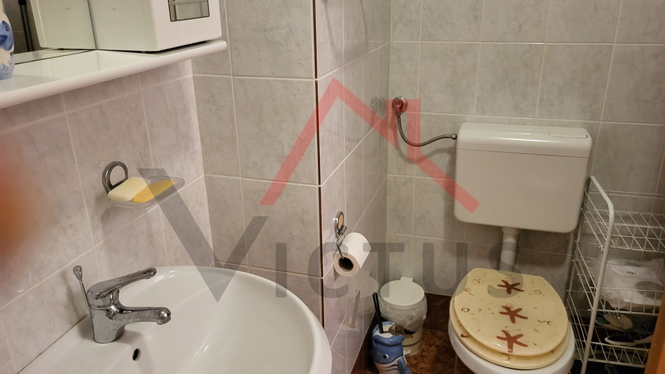 CRIKVENICA - 2S+DB, stan 250 m od mora, 47 m2