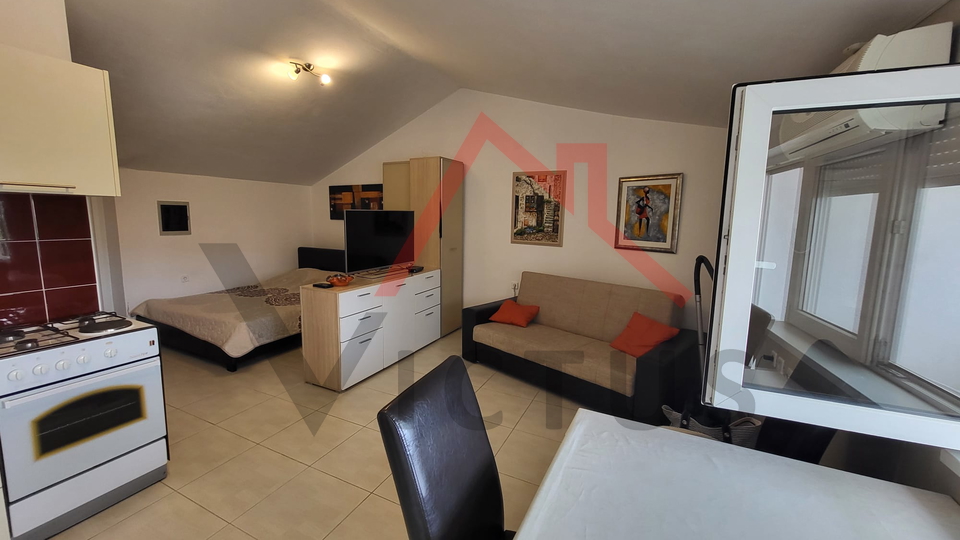 CRIKVENICA - Stan s lođom, 34 m2