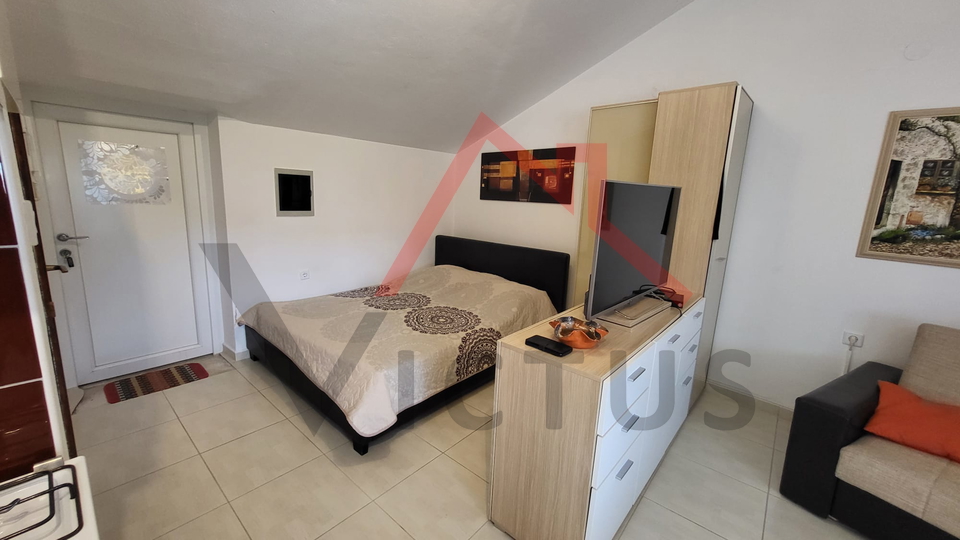 CRIKVENICA - Stan s lođom, 34 m2
