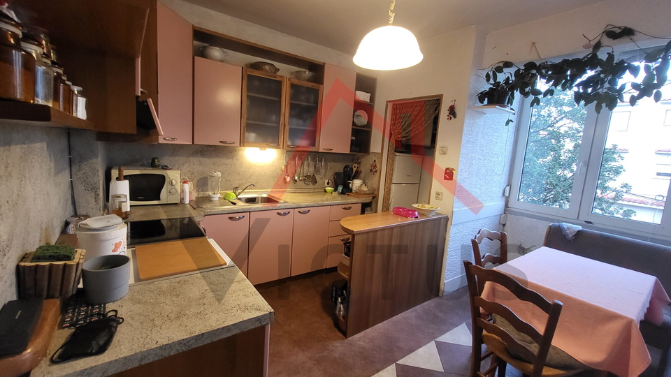 CRIKVENICA - 2 camere + soggiorno con angolo cottura, appartamento vicino al centro, 70 m2