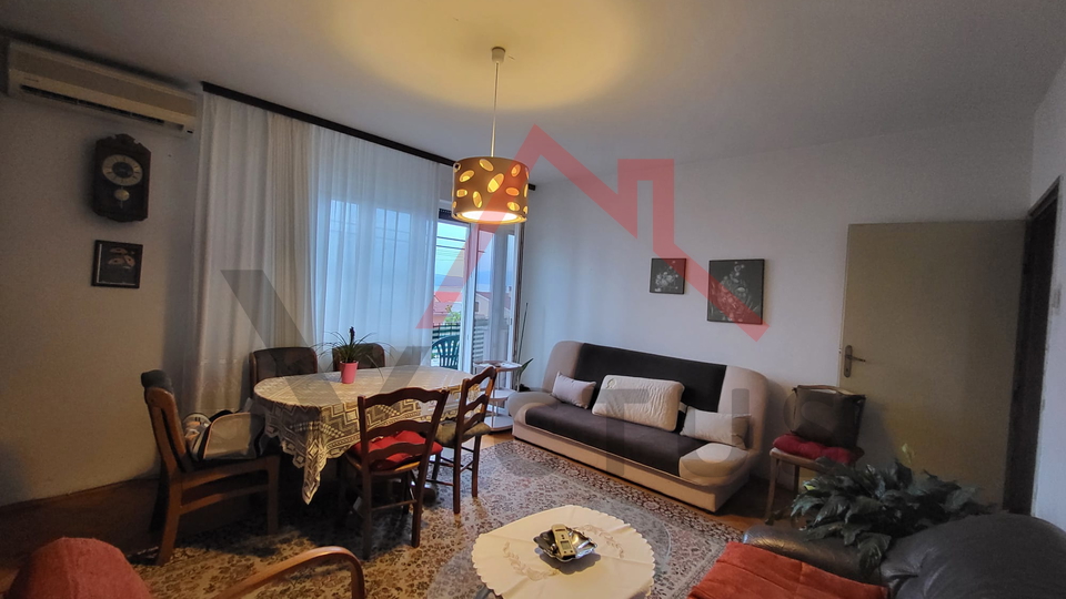 CRIKVENICA - 2 camere + soggiorno con angolo cottura, appartamento vicino al centro, 70 m2