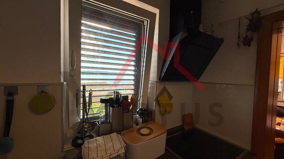 SELCE - 3-Zimmer-Wohnung mit Wohnzimmer, Wohnung im 2. Stock mit Parkplatz