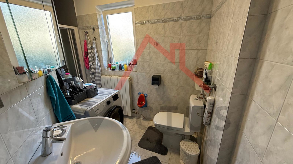 SELCE - 3-Zimmer-Wohnung mit Wohnzimmer, Wohnung im 2. Stock mit Parkplatz