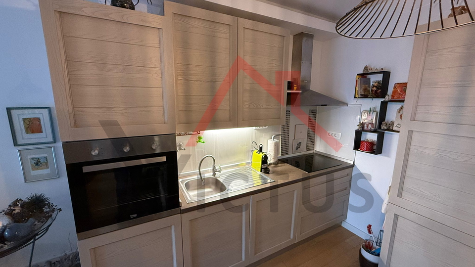 JADRANOVO - 2-Zimmer-Wohnung mit Wohnzimmer, Garten und Parkplatz