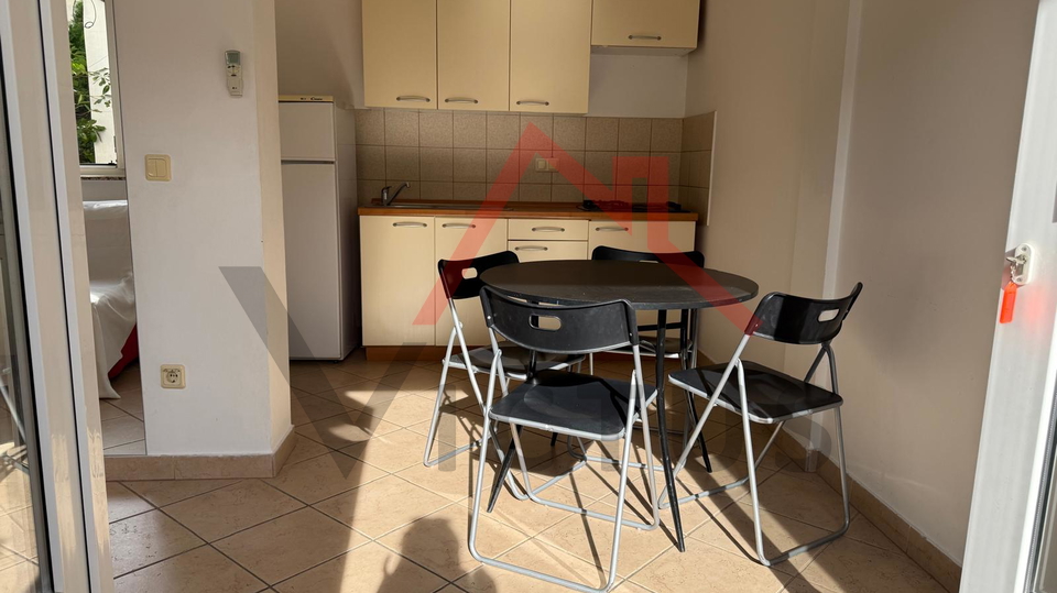 CRIKVENICA - Erdgeschosswohnung in der Nähe des Zentrums, 37 m²
