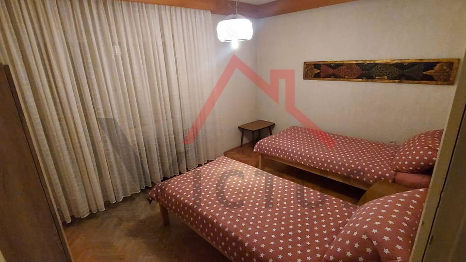 SELCE - Samostojeća kuća s okućnicom, 150 m od mora