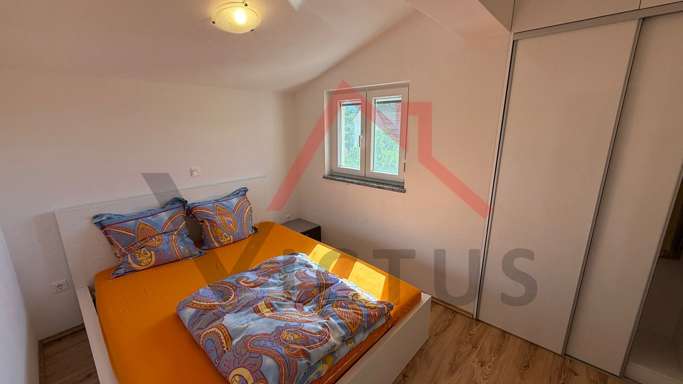 JADRANOVO - 3 camere + soggiorno, appartamento in posizione tranquilla, 102 m2
