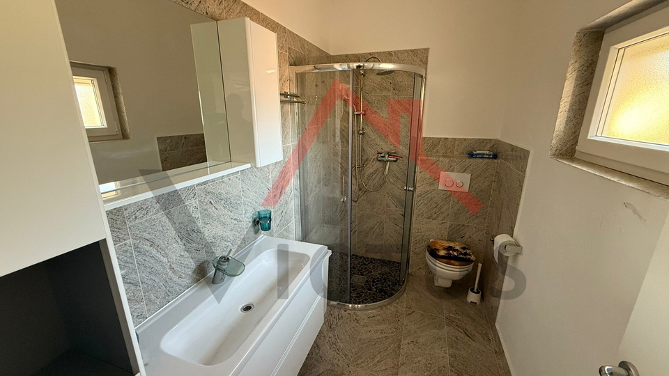 JADRANOVO - 3 camere + soggiorno, appartamento in posizione tranquilla, 102 m2