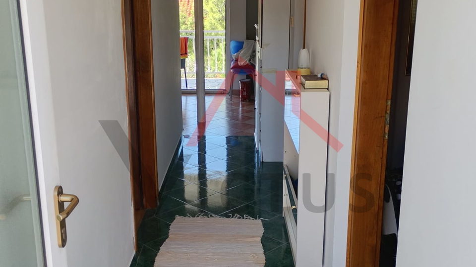 NOVI VINODOLSKI - 2S+DB, stan na mirnoj lokaciji, 66 m2