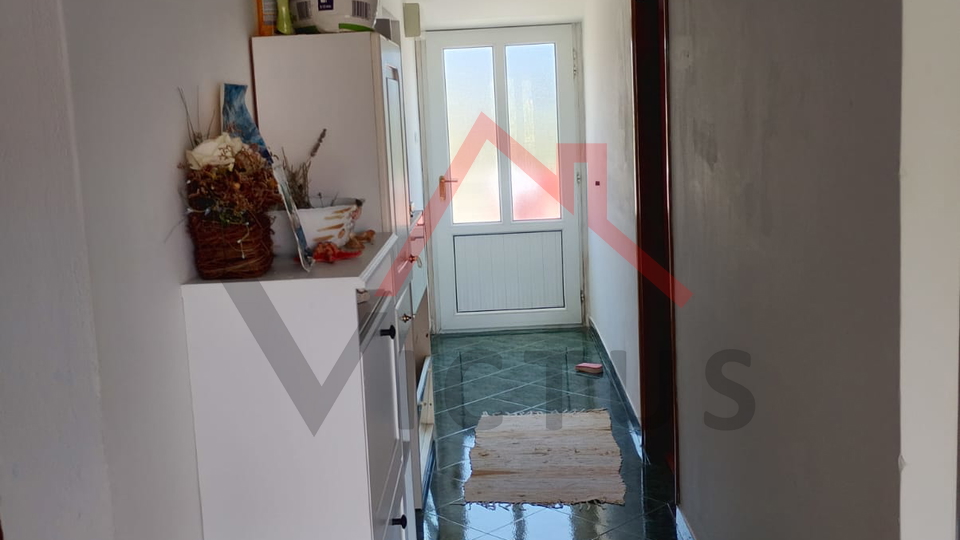 NOVI VINODOLSKI - 2S+DB, stan na mirnoj lokaciji, 66 m2