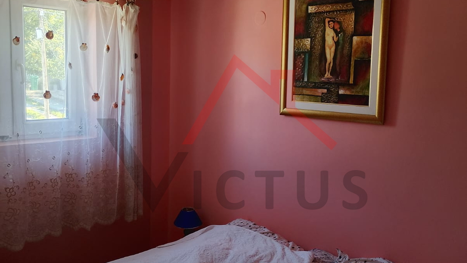 NOVI VINODOLSKI - 2S+DB, stan na mirnoj lokaciji, 66 m2