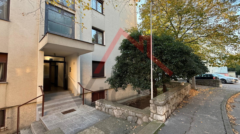 KRALJEVICA - 1-bedroom apartment with dining room, second floor, 51 m2