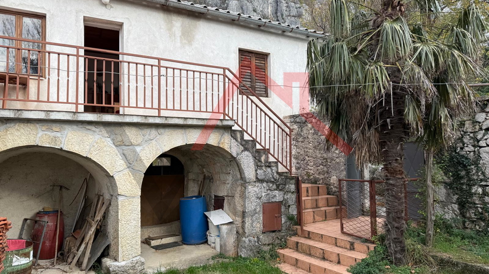 GRIŽANE - Kamena kuća