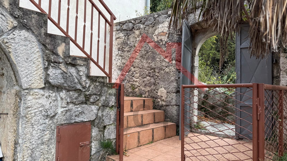 GRIŽANE - Kamena kuća
