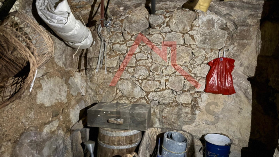 GRIŽANE - Kamena kuća