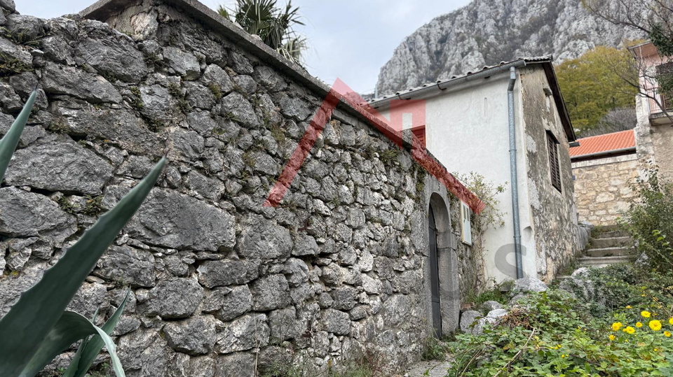 GRIŽANE - Kamena kuća