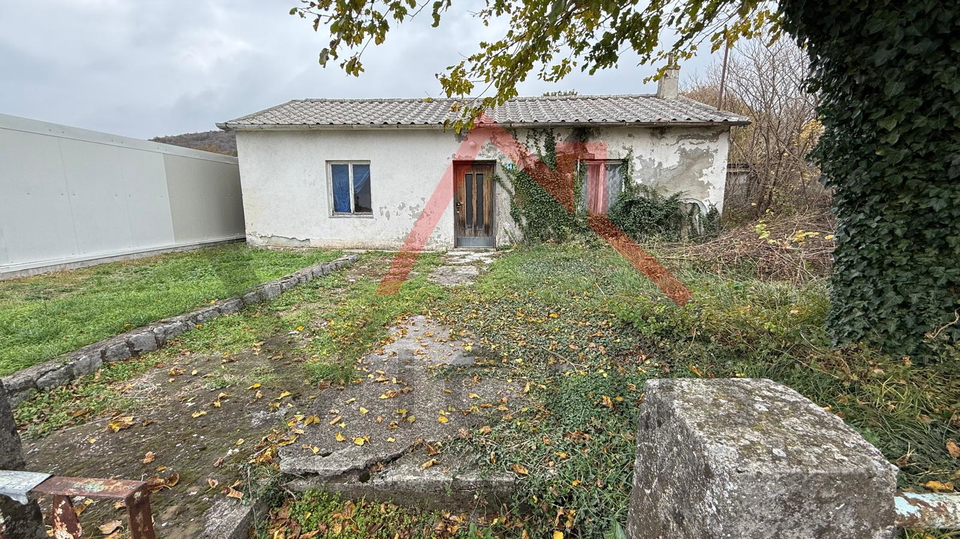 ŠMRIKA - Starina nedaleko centra