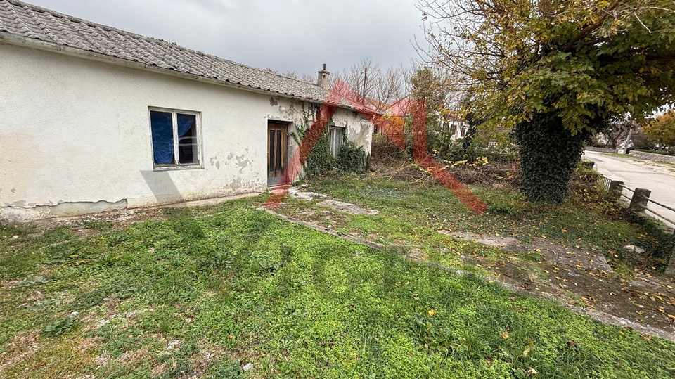 ŠMRIKA - Starina nedaleko centra