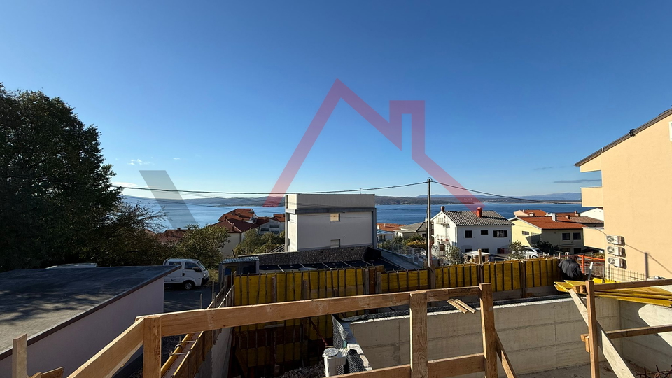 CRIKVENICA - Detached house with a swimming pool, shell construction