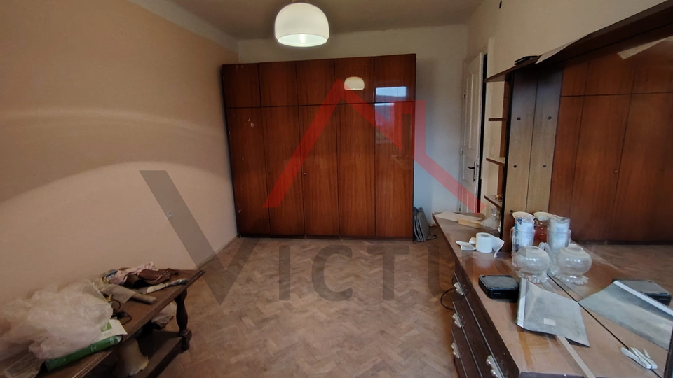 GRIŽANE - Dvije kuće i pomoćni objekt