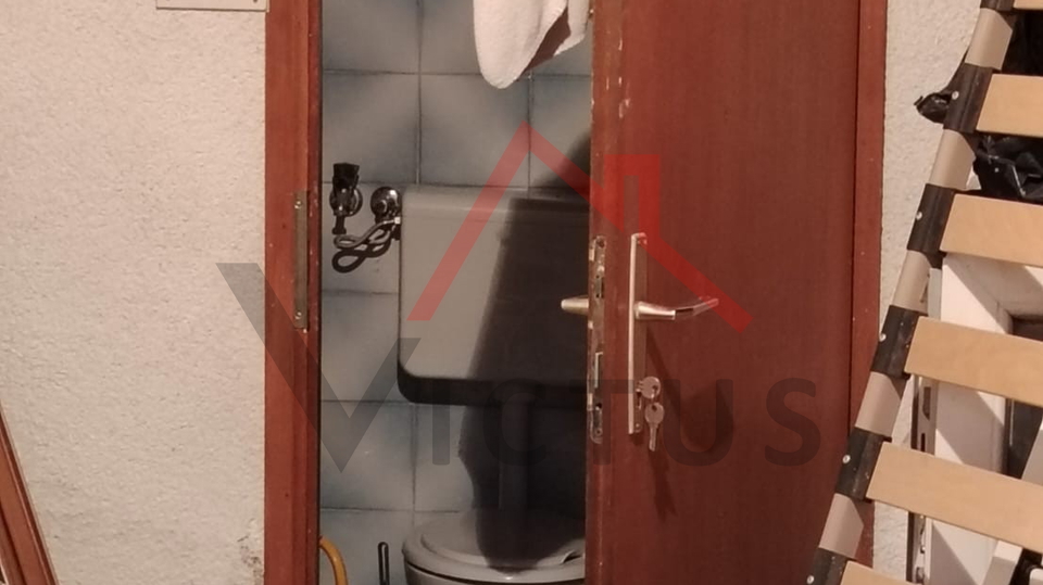 GRIŽANE - Dvije kuće i pomoćni objekt