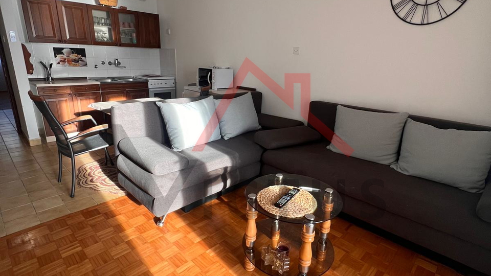 NOVI VINODOLSKI - Stan s balkonom i otvorenim pogledom na more, 45 m2