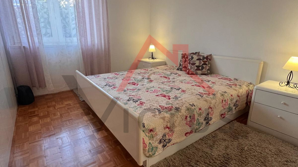 NOVI VINODOLSKI - Stan s balkonom i otvorenim pogledom na more, 45 m2