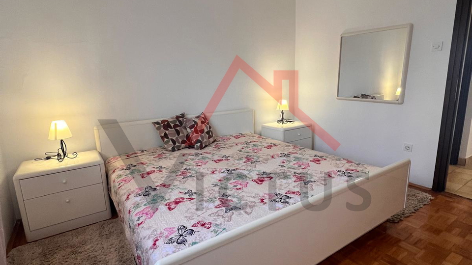 NOVI VINODOLSKI - Stan s balkonom i otvorenim pogledom na more, 45 m2