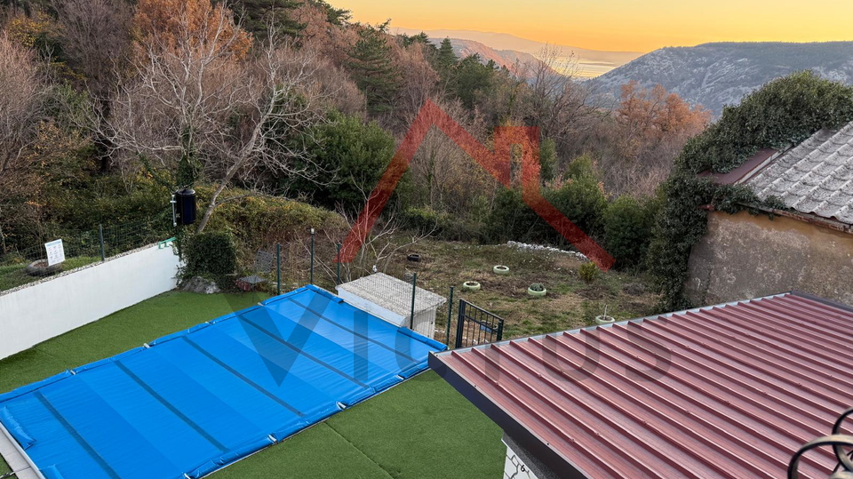 GRIŽANE - Haus mit Swimmingpool im Hinterland