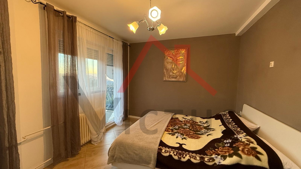 GRIŽANE - Haus mit Swimmingpool im Hinterland