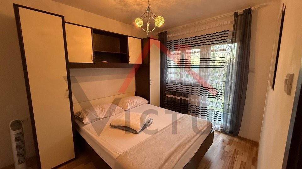 GRIŽANE - Haus mit Swimmingpool im Hinterland