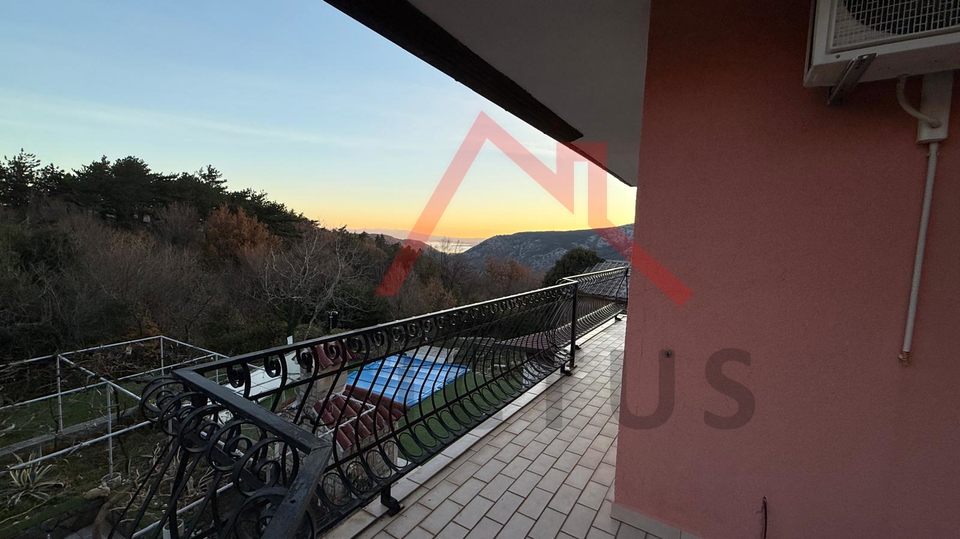 GRIŽANE - Haus mit Swimmingpool im Hinterland