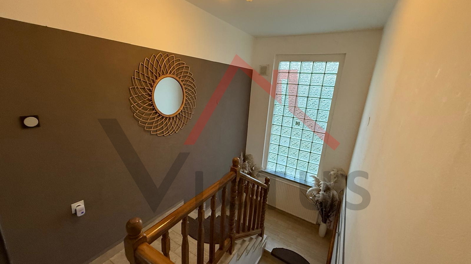 GRIŽANE - Haus mit Swimmingpool im Hinterland