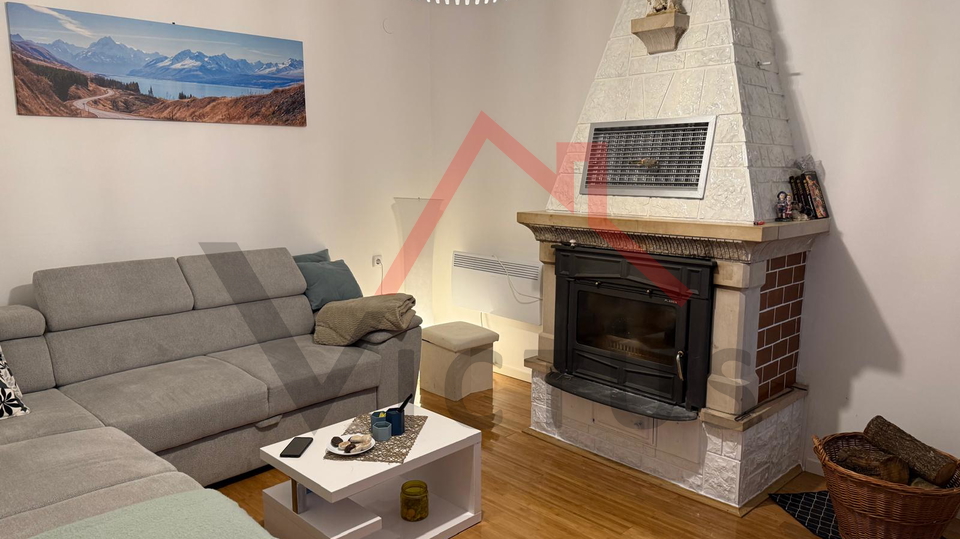 GRIŽANE - Haus mit Swimmingpool im Hinterland