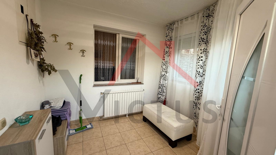 GRIŽANE - Haus mit Swimmingpool im Hinterland