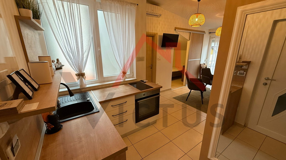 CRIKVENICA - 2Z&plus;DB&comma; Wohnung in erster Meereslinie&comma; 41 m&sup2;