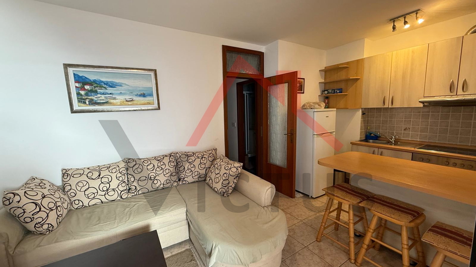 CRIKVENICA - 1-bedroom apartment with dining room&comma; 250 m from the sea&comma; 49 m&sup2;