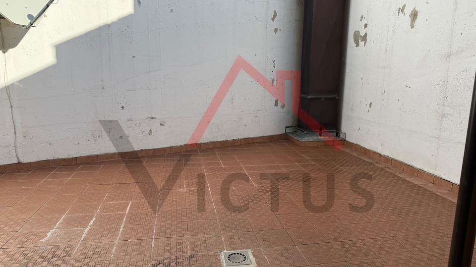 CRIKVENICA - 1-bedroom apartment with dining room&comma; 250 m from the sea&comma; 49 m&sup2;