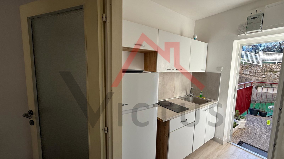 KRALJEVICA &ndash; Gar&ccedil;onniere&comma; 100 Meter vom Strand entfernt&comma; 28 m&sup2;