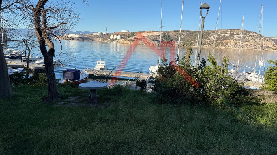 KRALJEVICA &ndash; Gar&ccedil;onniere&comma; 100 Meter vom Strand entfernt&comma; 28 m&sup2;