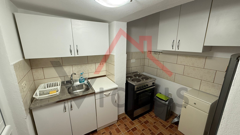 DRAMALJ - Stan na odli&ccaron;noj lokaciji&comma; 200 metara od mora