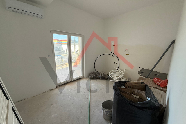 CRIKVENICA - 1S+DB, Wohnung mit Terrasse, 34 m2