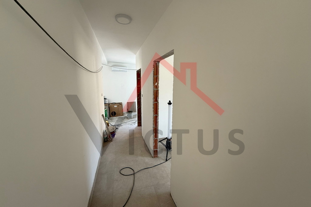 CRIKVENICA - 1S+DB, appartamento con terrazza, 61 m2