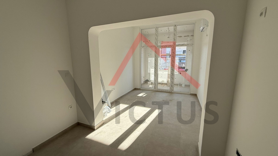 CRIKVENICA - Gar&ccedil;onni&egrave;re im Erdgeschoss&comma; 30 m2