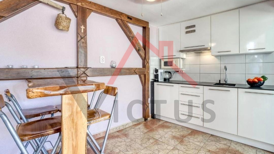 CRIKVENICA &ndash; Steinhaus mit Panoramablick auf das Meer