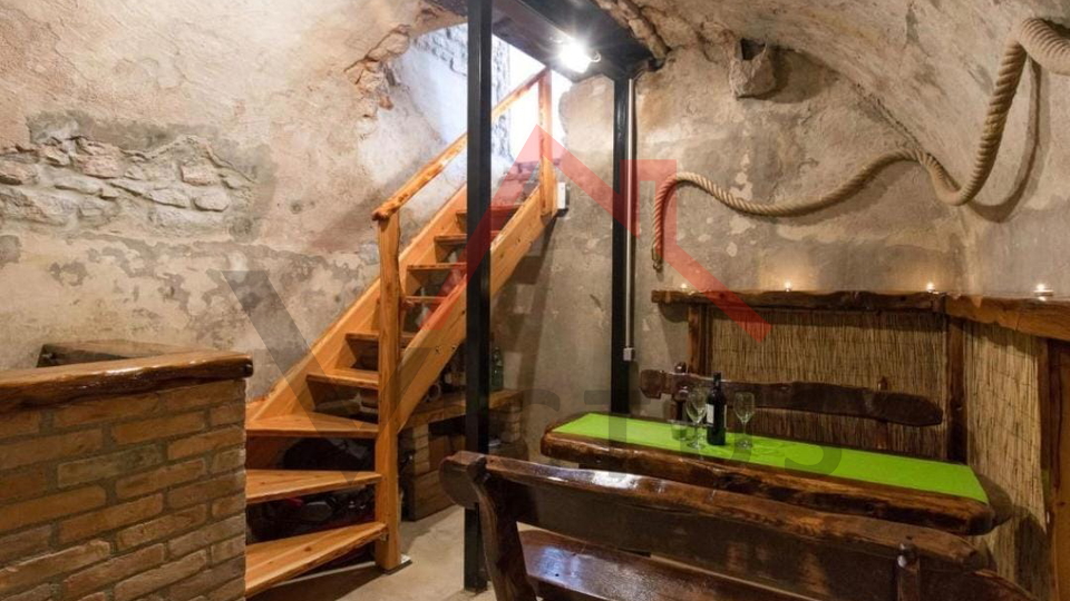 CRIKVENICA &ndash; Steinhaus mit Panoramablick auf das Meer