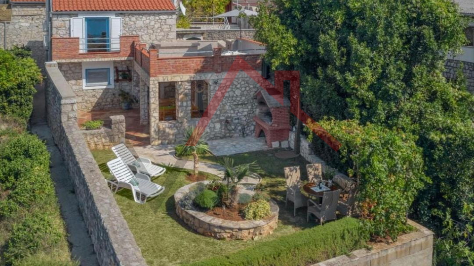 CRIKVENICA &ndash; Steinhaus mit Panoramablick auf das Meer