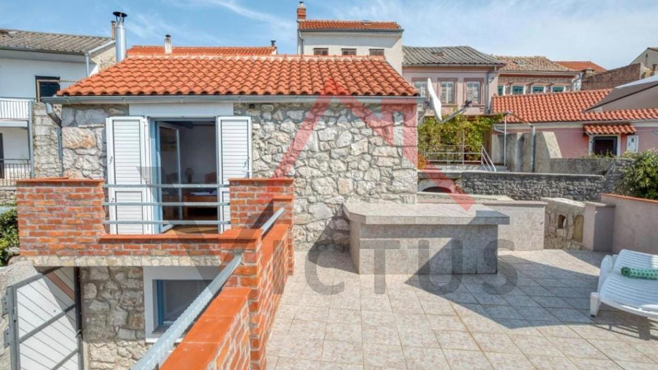 CRIKVENICA &ndash; Steinhaus mit Panoramablick auf das Meer